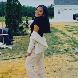 Meet your Posher, Mareli